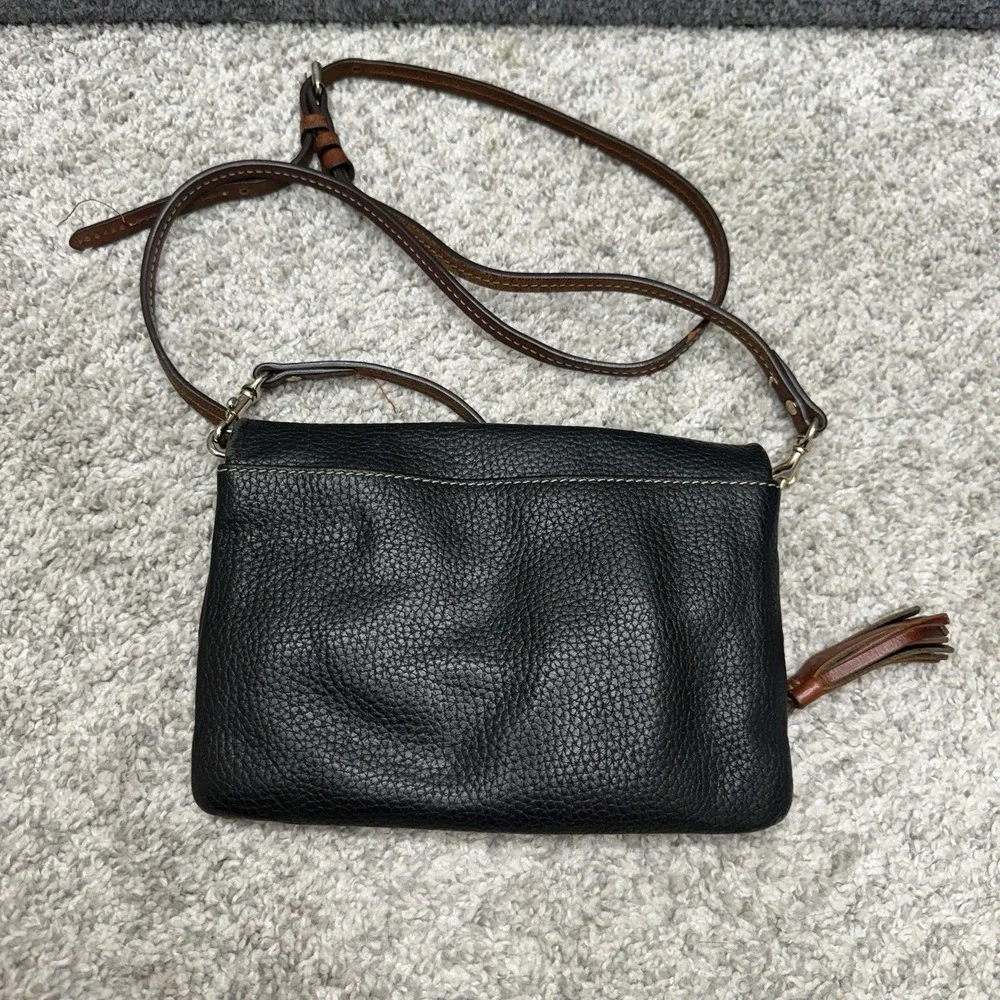 Dooney & Bourke pebble leather folder‎ zip crossbody purse bag black